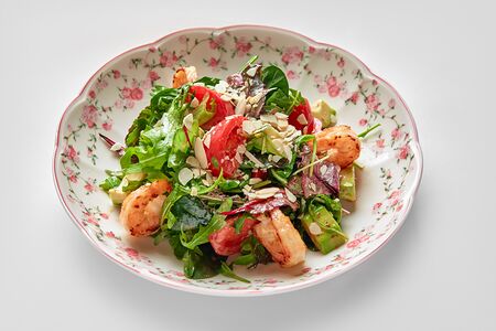 Салат с креветками