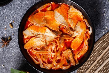 Фо Том ям с курицей