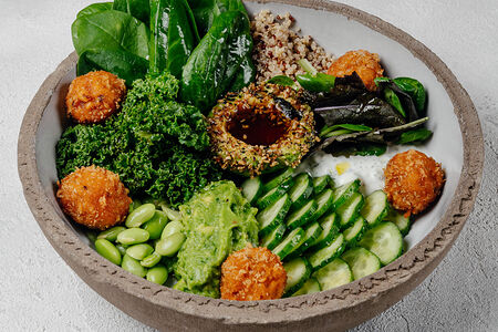 Боул Чаша будды с авокадо, киноа, фалафель