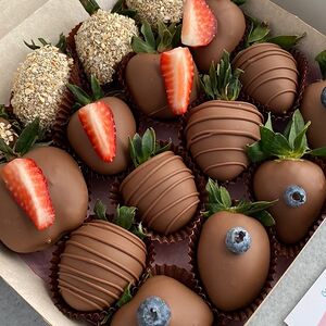 Клубника в молочном шоколаде