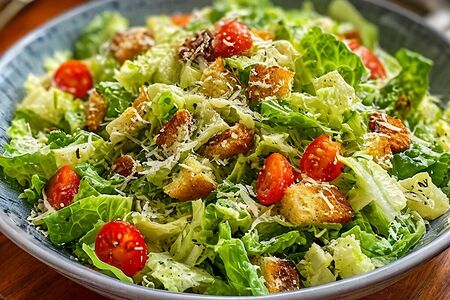  Салат Цезарь с креветками