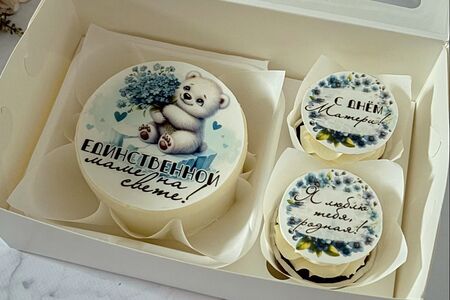  Бенто-торт и капкейки маме с мишкой