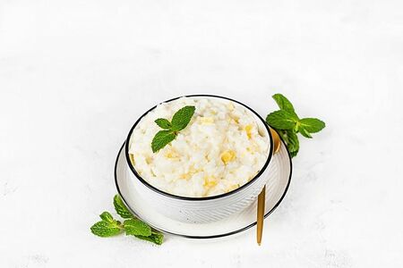 Каша рисовая молочная с ананасом 