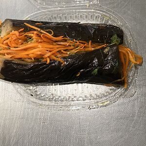 Баклажаны маринованные, начиненные корейской морковкой