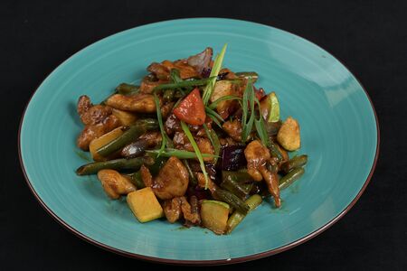 Курица в соусе карри