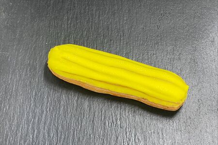 Эклер Манго-манго