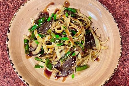 Говядина с черным перцем