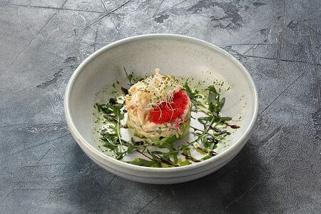 Салат с мясом камчатского краба 