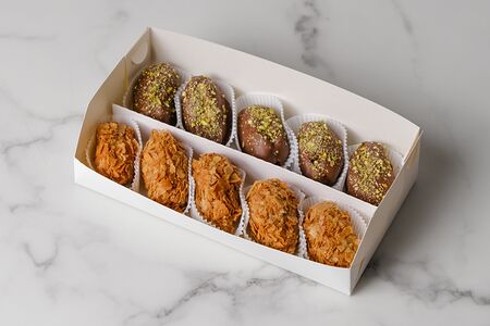 Финики в шоколаде