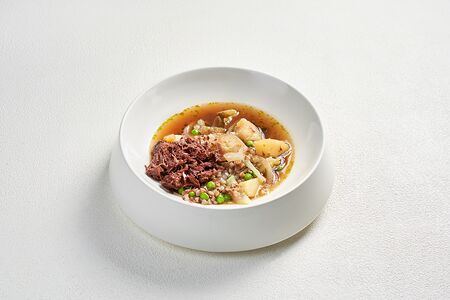 Гречневый суп с говяжьей щекой