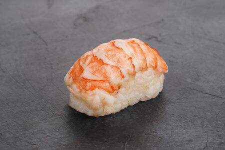 Суши креветка