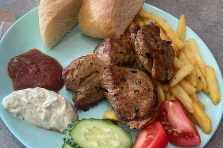 Порция со свининой 