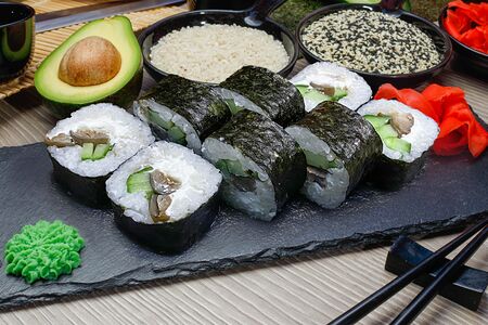 Чиз-маки с угрем