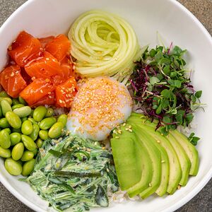 Боул с лососем