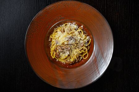 Паста с белыми грибами и говяжьими щечками