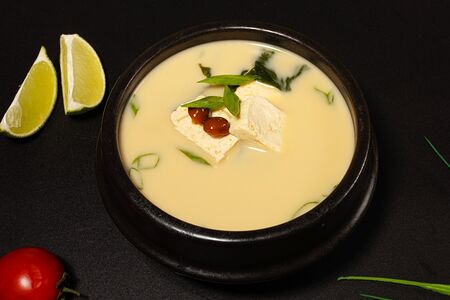 Сливочный суп с лососем