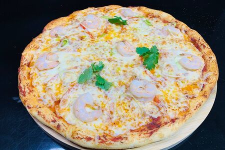 Пицца с креветками