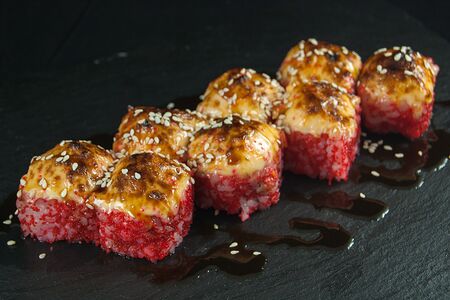 Запеченный ролл Саке курими