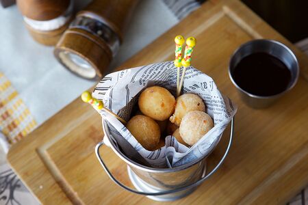 Жареные сырные крокеты