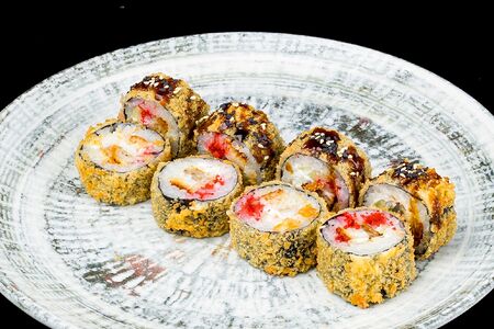 Горячий ролл Угорь и сливочный сыр