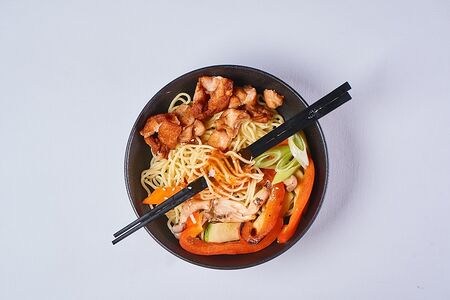 Рамен с Курицей в свит чили Мини