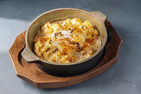 Цветная капуста, запеченная в cырном соусе