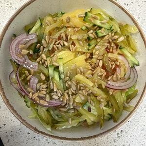 Салат с картофелем и овощами с семечками постный