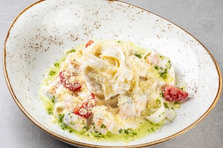 Паста Феттуччине с лососем