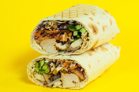 Классическая с курицей мини