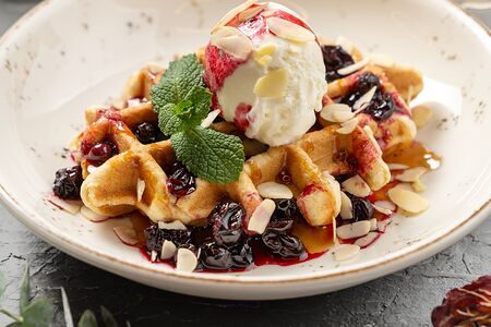 Вафля Пицелли с кленовым сиропом