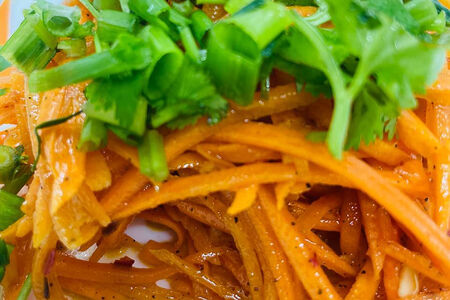 Морковь острая