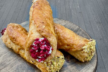 Канноли