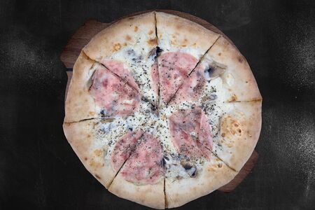 Ветчина и грибы