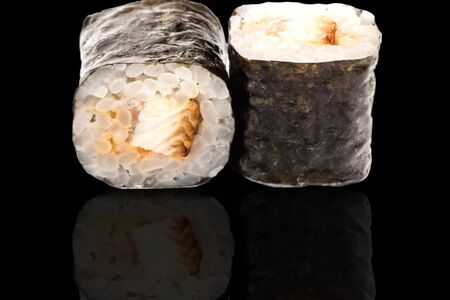 Ролл унаги маки