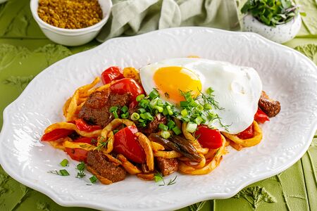 Ковурма лагман с домашней лапшой и ягненком