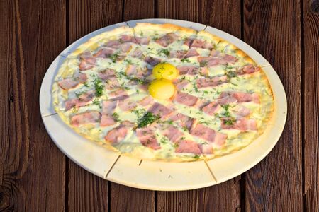 Пицца карбонара