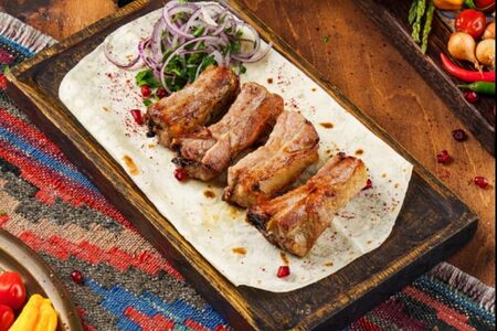 Шашлык из свиных ребрышек