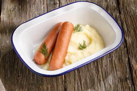 Пюре с сосисками