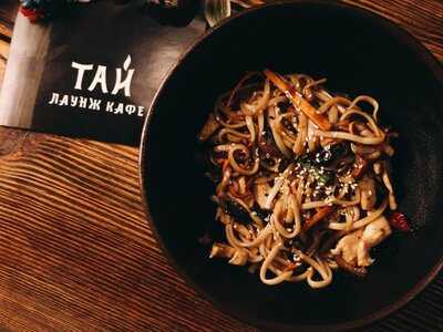 Удон пшеничный с креветками 