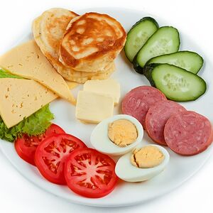 Завтрак с вареным яйцом