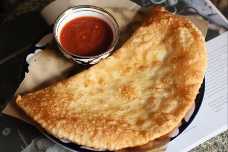 Чебурек с бараниной и говядиной
