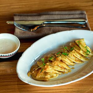 Вареники с картофелем и жареным луком 