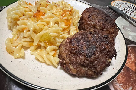 Котлета из свинины и говядины