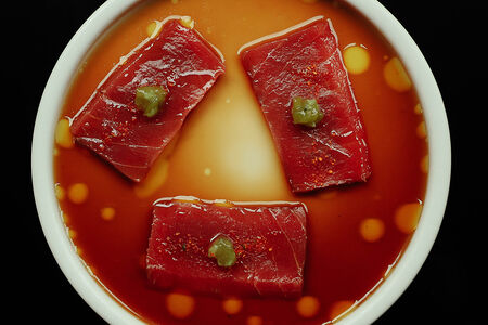 Тунец аками, соус понзу