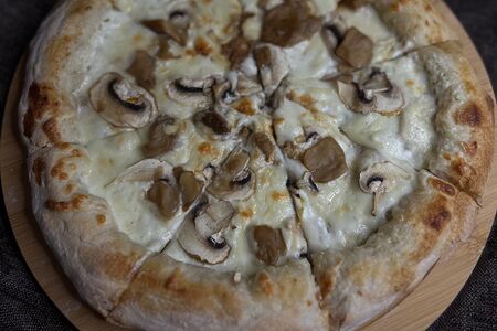 Пицца Грибная