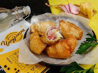 ЧебурекМи с ветчиной и сыром