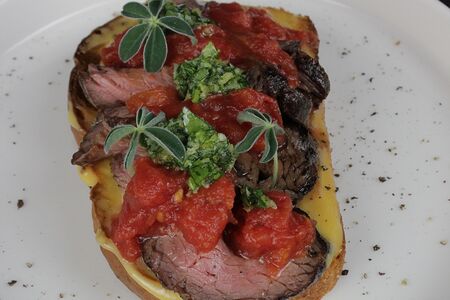 Чиабатта с ростбифом