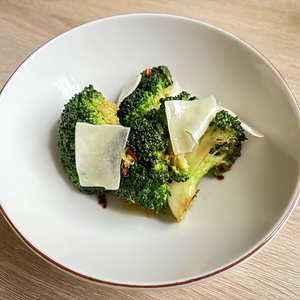 Брокколи с миндалем