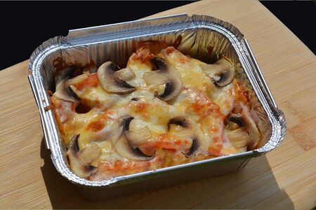 Касалетка по-русски с курицей и грибами