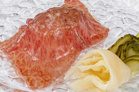 Суши без риса и говядина вагю с понзу